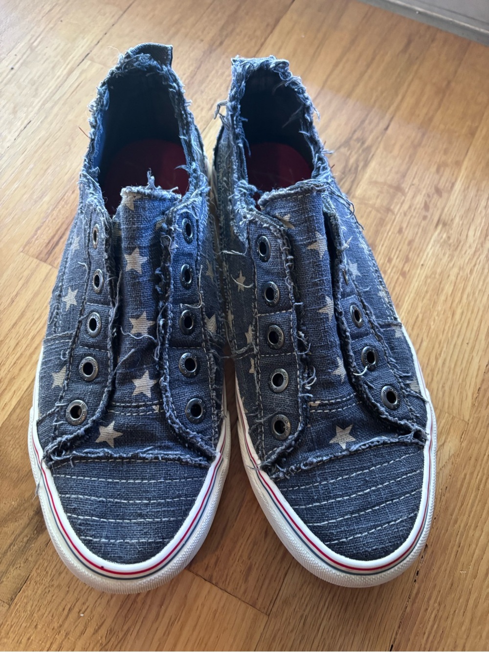 Blowfish Star-Print Slip-On Canvas Sneakers - Navy